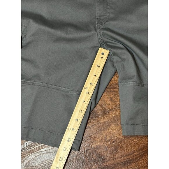 NWT Mens Cargo Shorts 6 Pockets 11" Inseam 40" Waist GRAY Goodfellow & Co - Picture 5 of 8